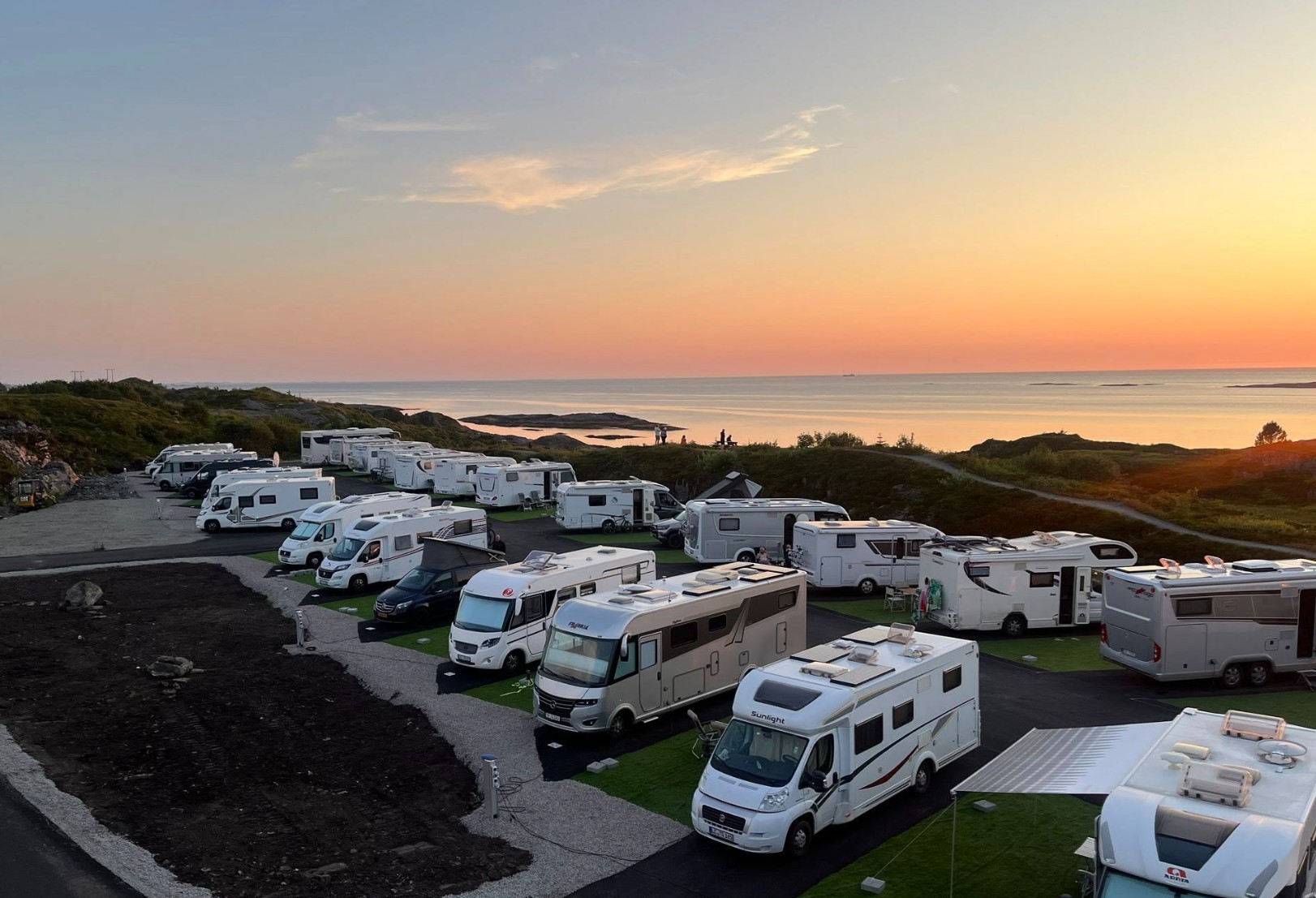 Bobiler på en campingplass.