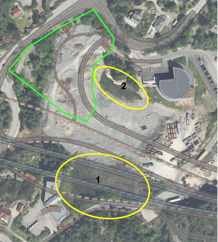 Områda markert med gule sirklar angjer plassering av massane då dei vart teken opp frå Mustadvatnet. Det grøne området angjer plassering for gjenbruk