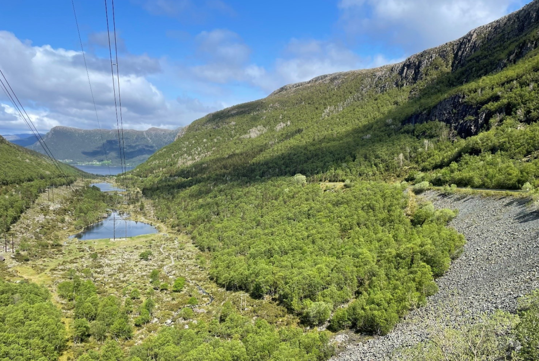 Utsikt frå nordre tunellportal - Myklebustdalen
