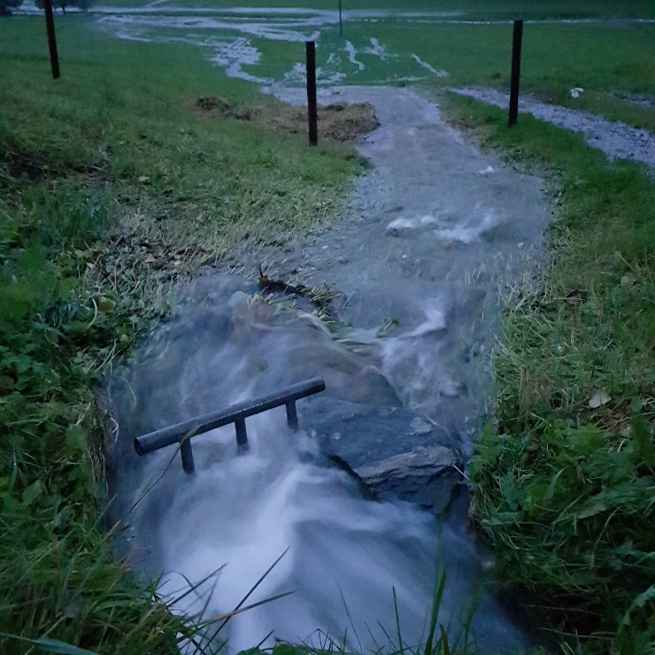 Hydroteknisk anlegg i bekk