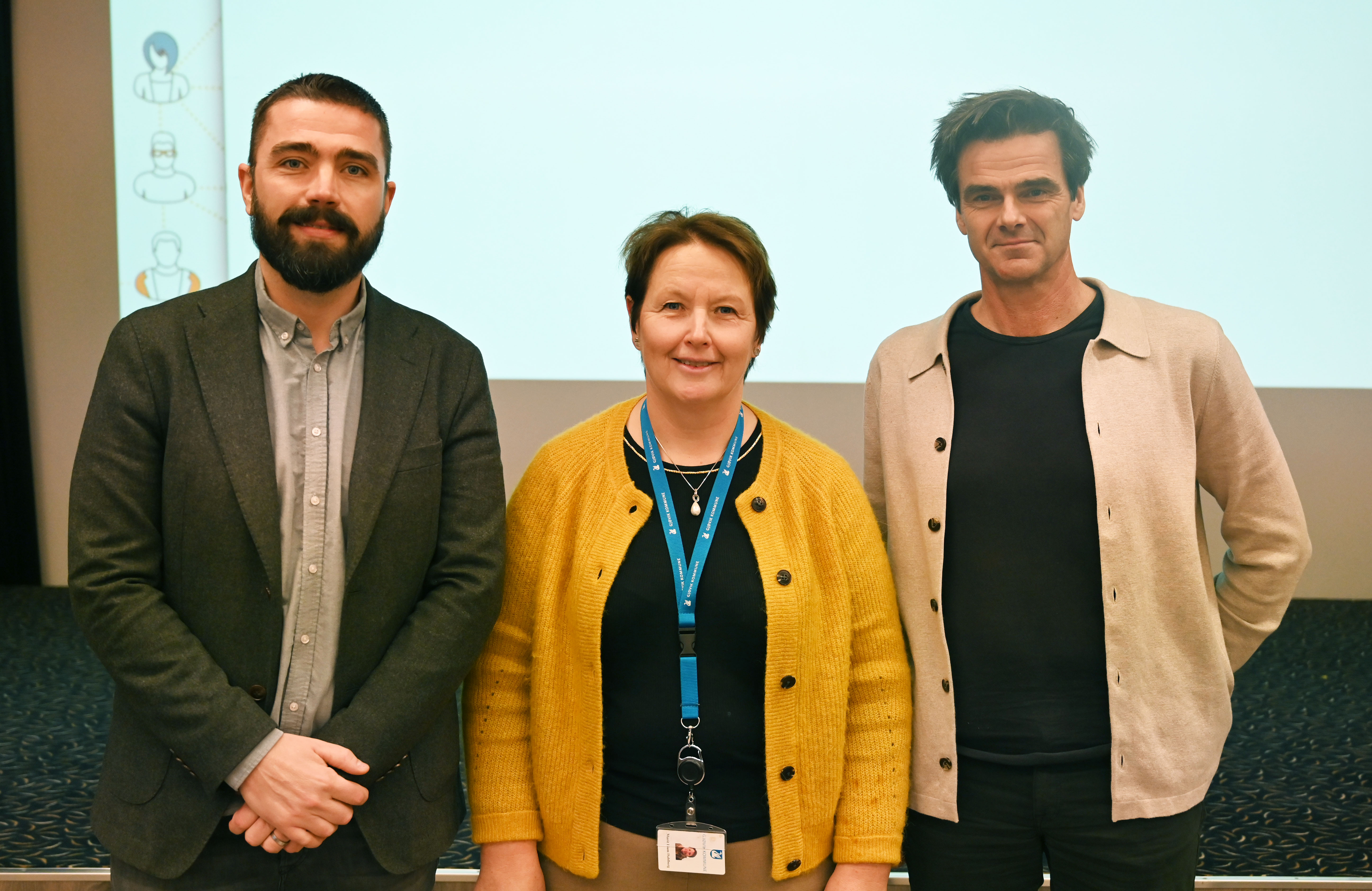 Konstituert rådmann i Gjøvik kommune Marit Liun Dahlborg, og klimarådgiver i Gjøvik kommune Henrik Jakobsen viste frem gode eksempler på klimatiltak i Gjøvik-region. Foto: Kristina Skamsar. Konstituert rådmann i Gjøvik kommune Marit Liun Dahlborg, og klimarådgiver i Gjøvik kommune Henrik Jakobsen viste frem gode eksempler på klimatiltak i Gjøvik-region.