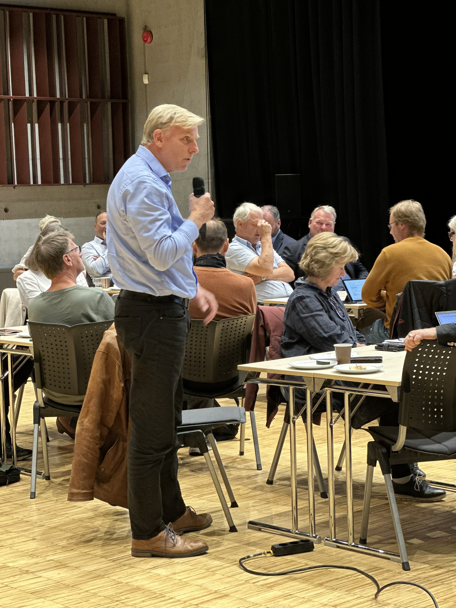 harald sve bjørndal snakker til regionmøtet med statsforvalteren på otta